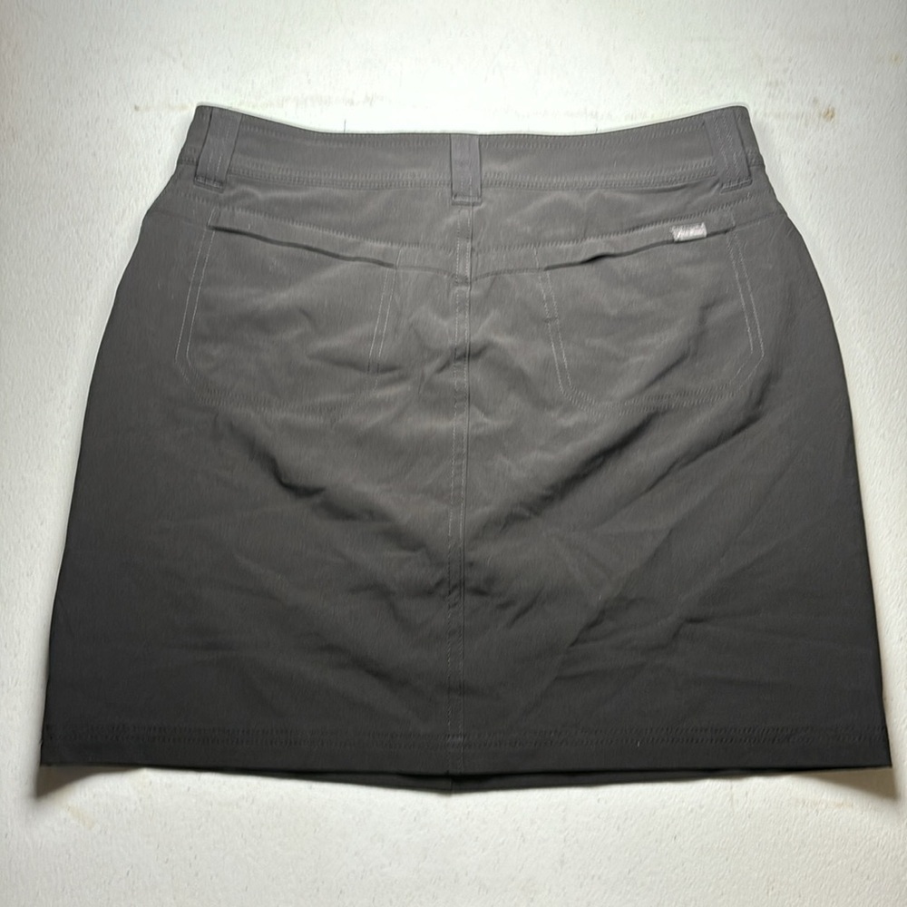 Eddie Bauer Women's Adventurer 2.0 Skort black dark smoke 4 - Picture 4 of 8